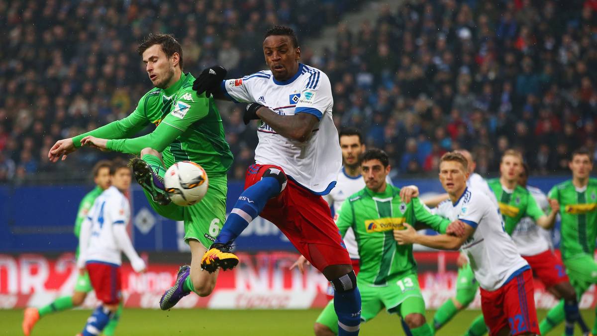 In der zweiten Hälfte gelingt es den Gästen um Havard Nordtveit bis auf einen guten Versuch von Hazard nicht den HSV wirklich unter Druck zu setzen