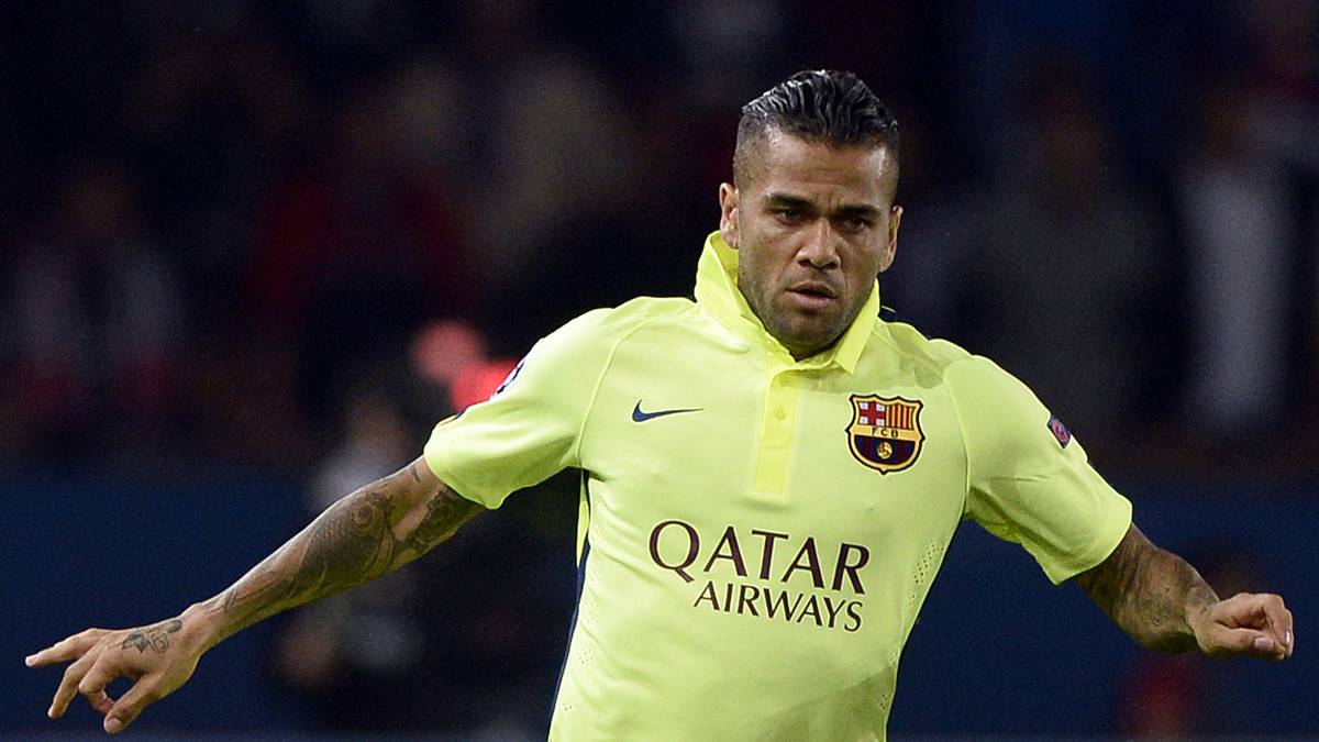 DANI ALVES: Der Brasilianer war in der Defensive selten gefordert, wirkte aber ebenso phlegmatisch wie seine Abwehrkollegen. Nach vorne zeigte er nicht allzu viel - musste er an diesem Abend aber auch gar nicht. SPORT1-NOTE: 3,5