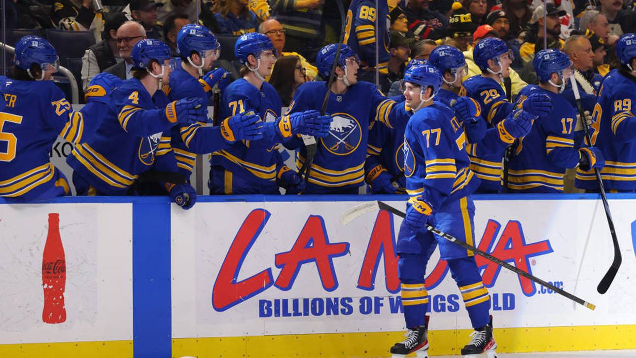 Peterka gelingt erster NHL-Hattrick