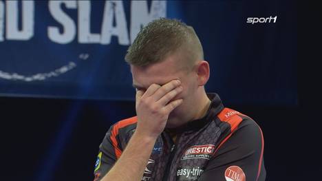 Die Partie zwischen Nathan Aspinall und Dimitri Van den Bergh war an Spannung kaum zu übertreffen. Am Ende bringt der Decider die Entscheidung. 