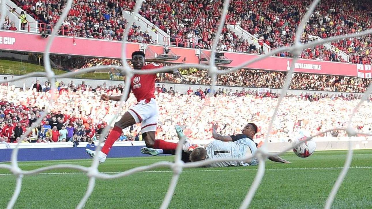 ManCity ist englischer Meister!