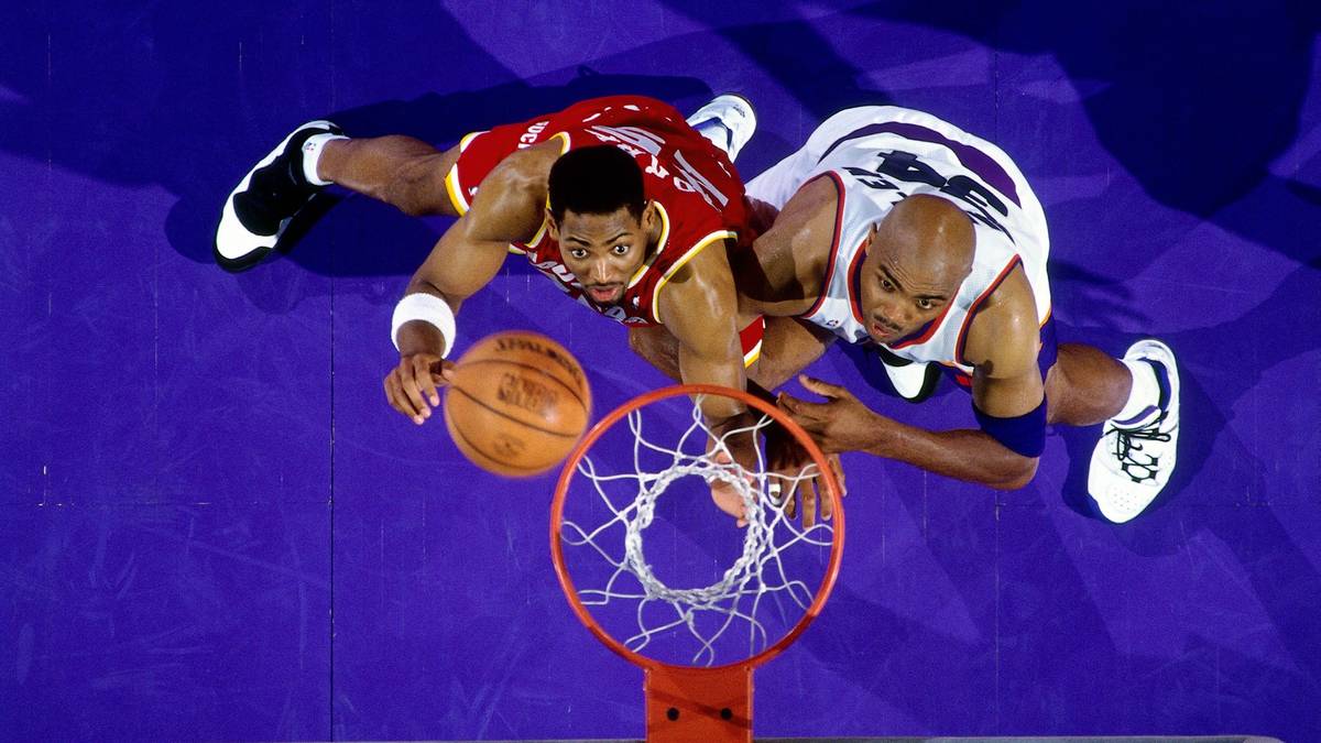 Dann ist erst mal 14 Jahre Schluss mit Comebacks. Erst 1995 wird wieder Geschichte geschrieben, diesmal haben die Houston Rockets den Stift in der Hand - und wieder sind die Phoenix Suns die Leidtragenden