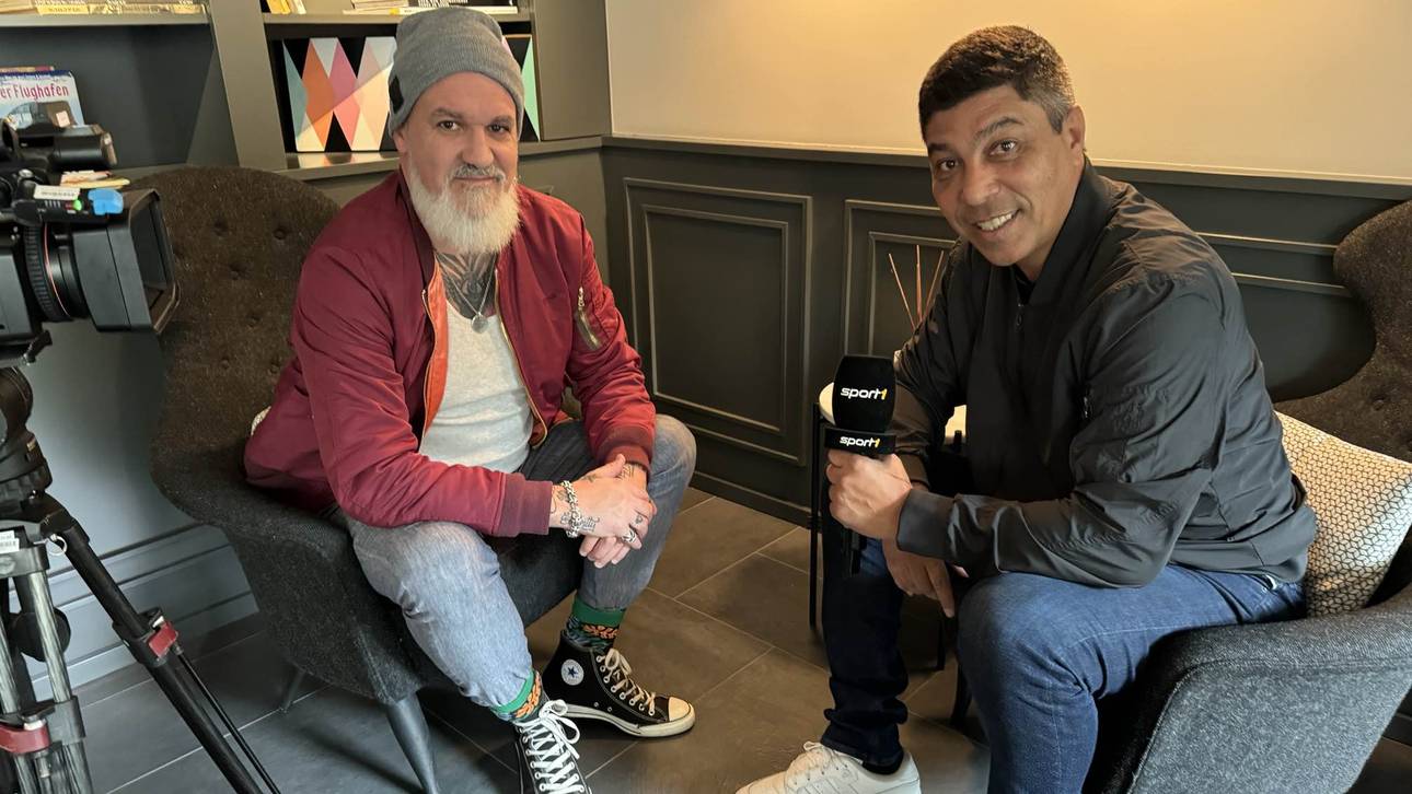Giovane Elber (r.) im exklusiven SPORT1-Interview mit SPORT1-Reporter Reinhard Franke