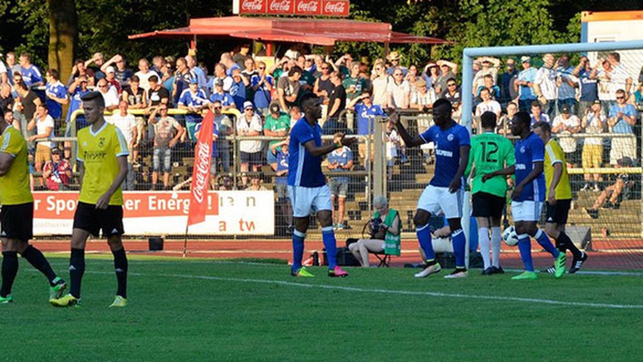 Embolo glänzt – Kruse trifft für Wölfe