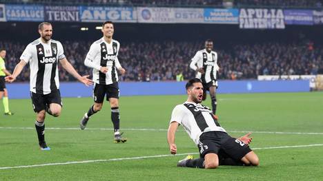 Juventus Turin: Emre Can nach Spiel gegen SSC Neapel von Medien gefeiert , Juve-Star Emre Can (vorne) feiert sein Tor gegen Neapel
