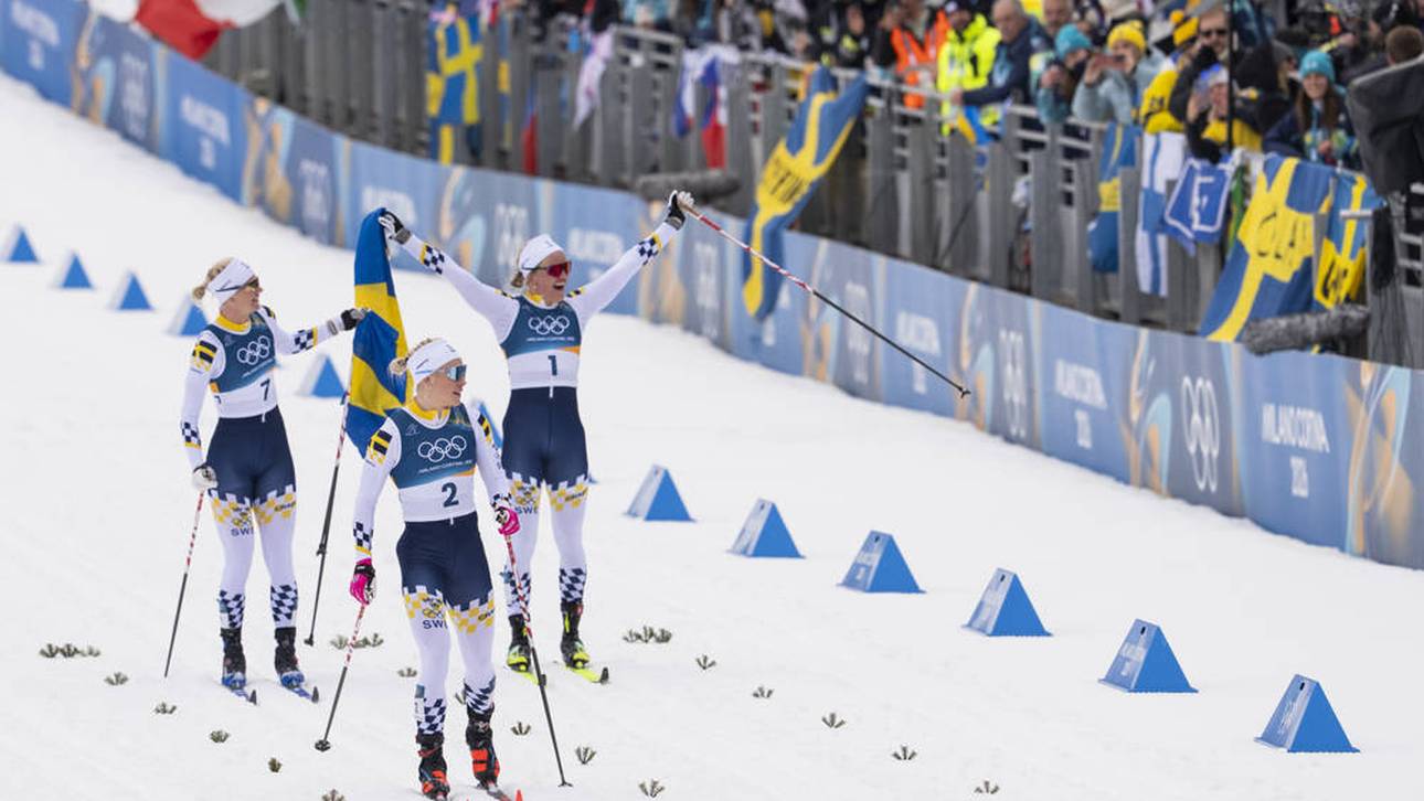 Gute Stimmung bei den Langlauf-Medaillen-Gewinnerinnen aus Schweden