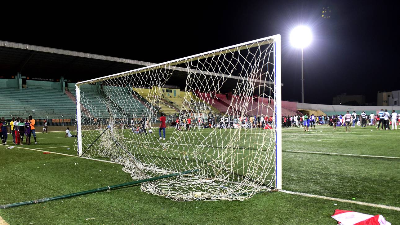 Harte Strafe nach Stadiontragödie