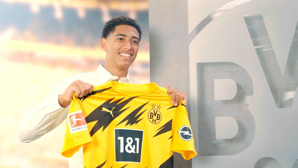 Transfermarkt: Borussia Dortmund hat Neuzugang Jude Bellingham vorgestellt