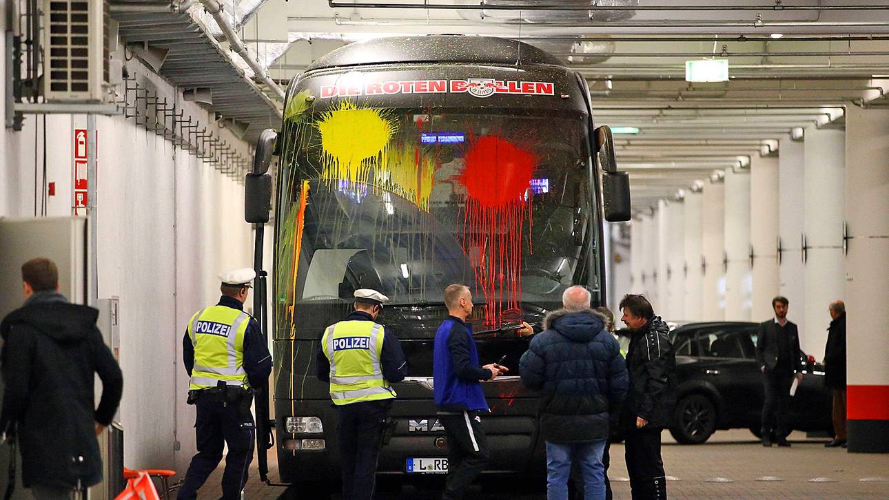 Farbbeutelattacke auf RB-Bus