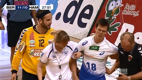 Hans Lindberg vom HSV Handball musste in der Partie gegen die Füchse Berlin verletzt vom Feld 