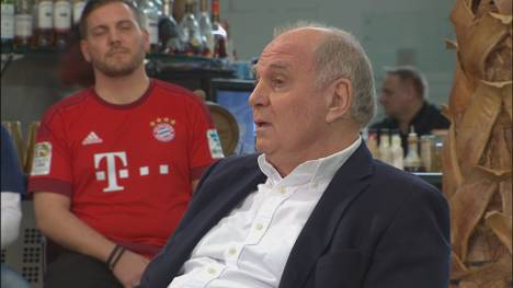 Bayerns Ehrenpräsident Uli Hoeneß vermeidet ein klares Bekenntnis gegen Katar.