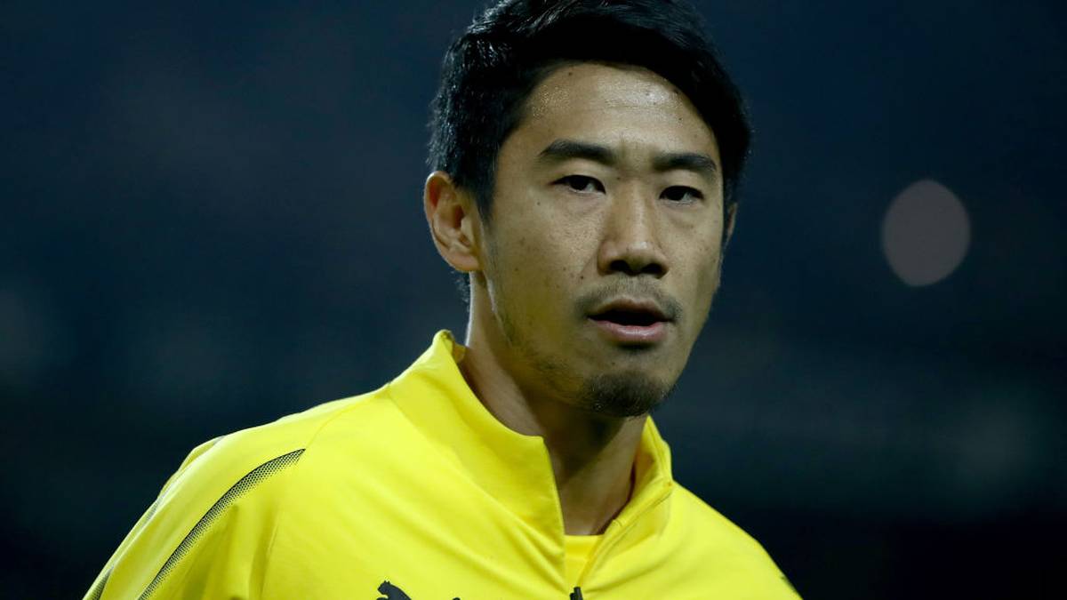 SHINJI KAGAWA (Real Saragossa): Der spanische Zweitligist steht mit 19 Punkten auf Platz sieben und strebt den Aufstieg in La Liga an. Auch dank des japanischen Spielmachers, der im Mittelfeld gekonnt die Fäden zieht und auch zwei Tore auf dem Konto hat