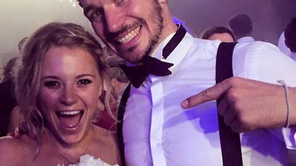 Bei der Hochzeit von Bastian Schweinsteiger und Ana Ivanovic fing Gössner den Brautstrauß - offenbar zur Freude ihres Freunds Felix Neureuther. Läuten also bald auch beim Traumpaar des deutschen Wintersports die Hochzeitsglocken?