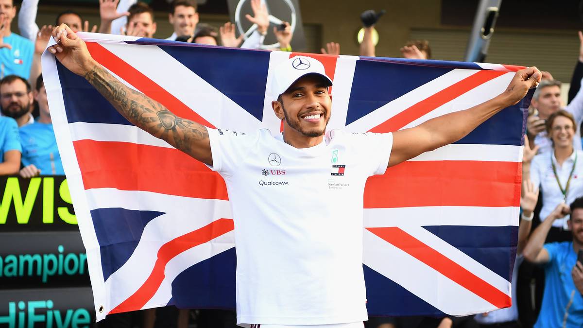 PLATZ 18 - Was für eine Party: Der Große Preis von Mexiko steht ganz im Zeichen des WM-Triumphs von Lewis Hamilton. Der Mercedes-Pilot krönt sich zum fünften Mal zum Formel-1-Champion. Für Sebastian Vettel verläuft die Saison desaströs. Ferrari-Fehler sorgen immer wieder für Unmut, riskante taktische Entscheidungen gehen am Ende nicht auf