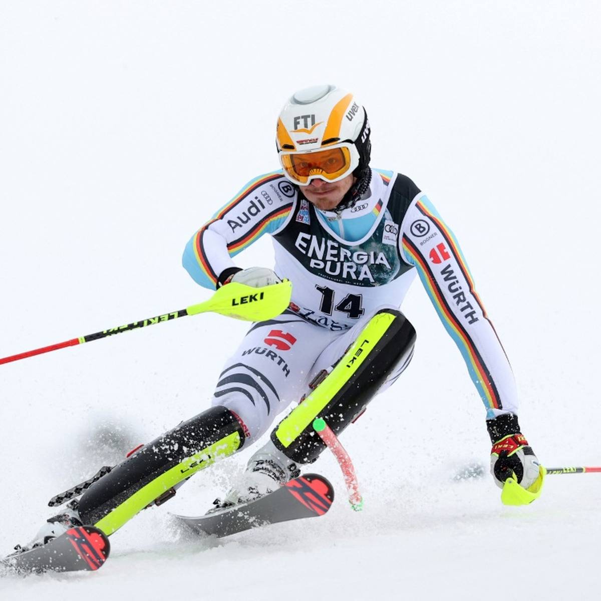 Skirennläufer Linus Straßer hat im letzten Weltcup-Slalom vor den Olympischen Spielen das "Stockerl" im Blick.