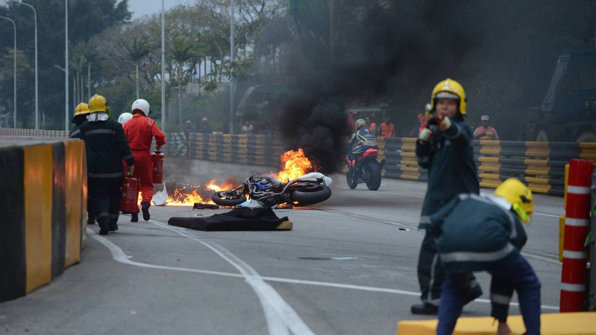 Besonders gefährlich ist die Kurve "Fisherman's Bend". Dort krachte Motorrad-Fahrer Daniel Hegarty 2017 in die Leitplanke und starb. Fünf Jahre zuvor verunglückte genau dort auch der portugiesische Superbike-Fahrer Luis Carreira