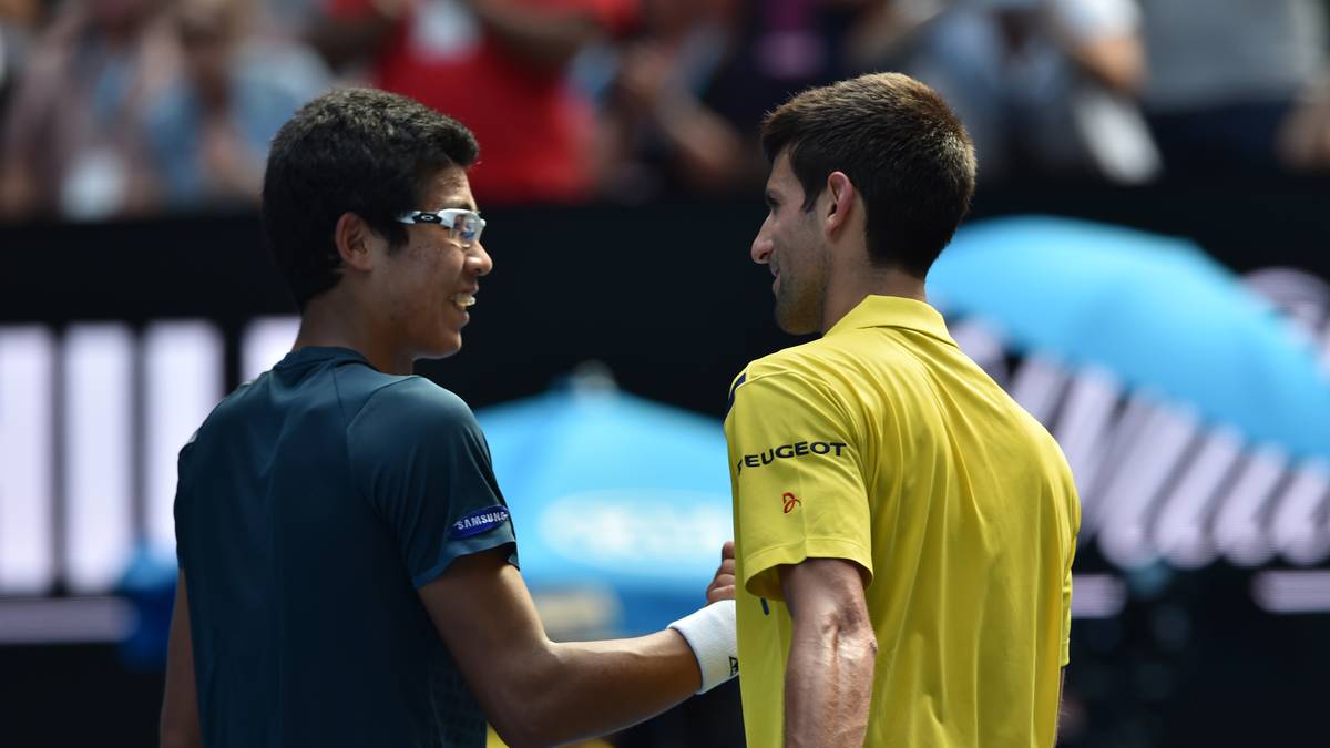 Vor zwei Jahren sah die Tennis-Welt noch anders aus: Das erste und zuvor einzige Duell gegen Supertalent Chung gewann der "Djoker" in der ersten Runde der Australian Open 2016 noch problemlos mit 6:3, 6:2, 6:4
