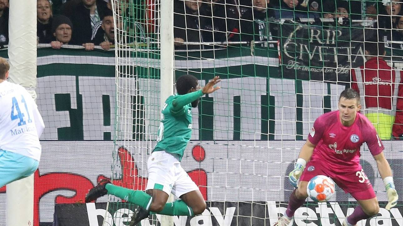 Nach Beschimpfungen im Netz: Werder Bremen verteidigt Assale