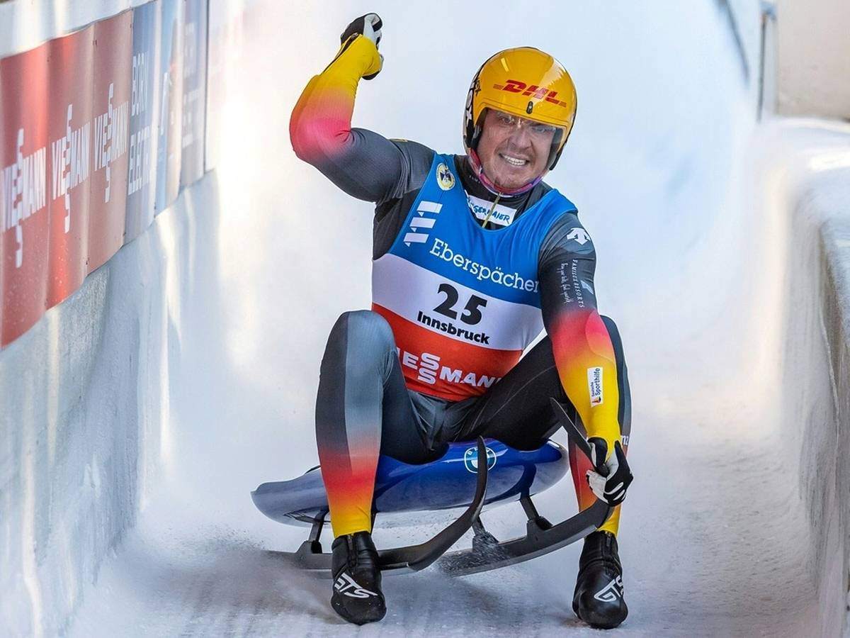 Rodel Weltcup In Altenberg Felix Loch Fahrt Von Rang 17 Zum Sieg