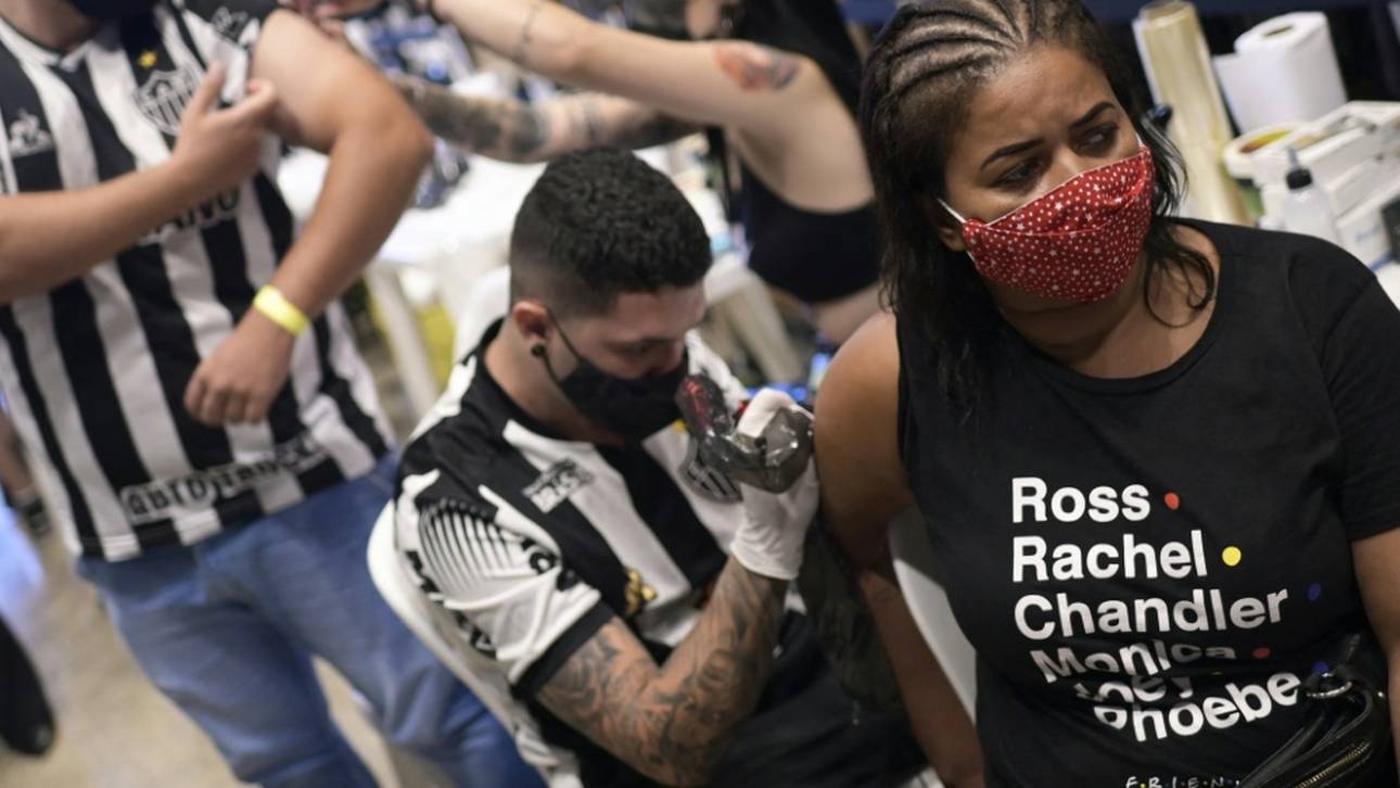 Atletico Mineiro spendiert Fans Meister-Tattoos