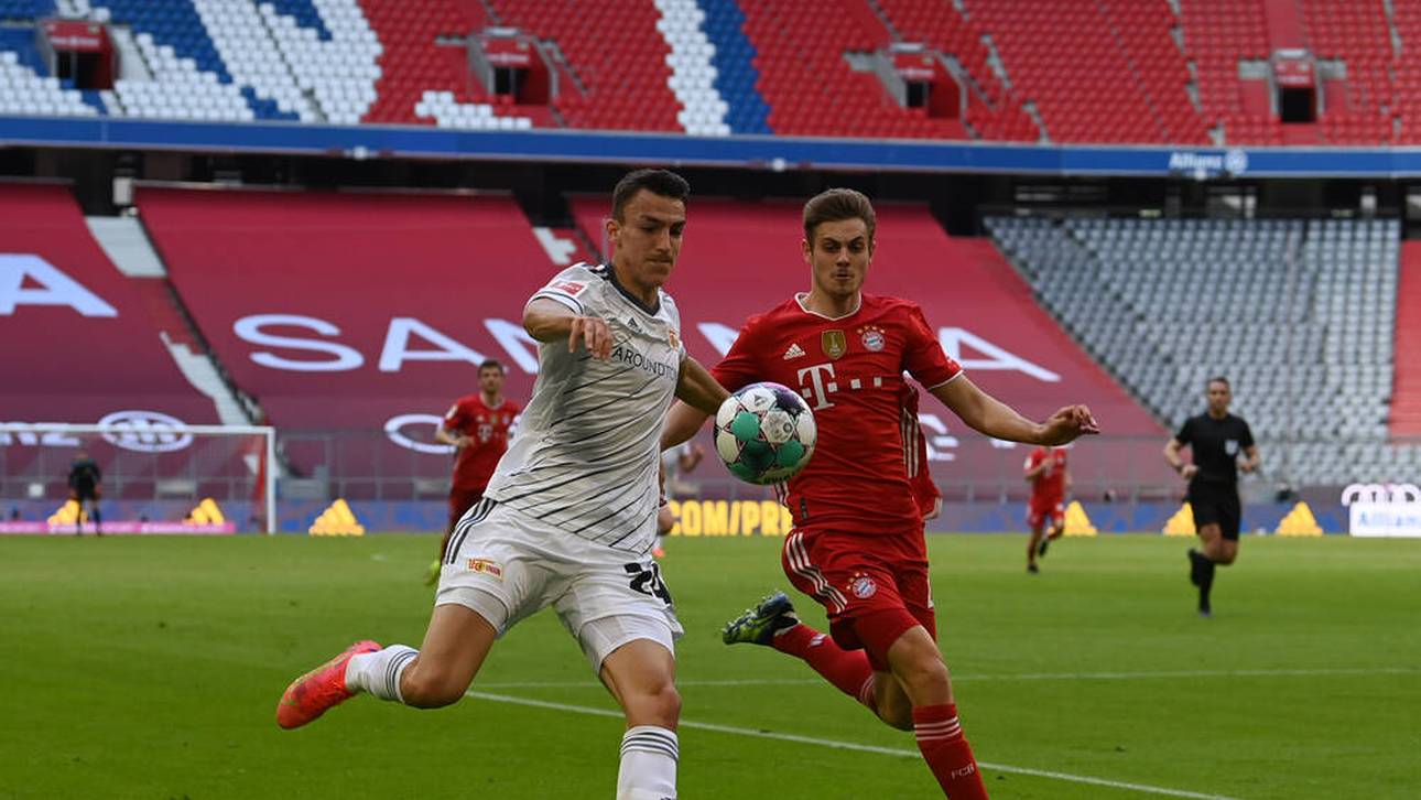 Josip Stanisic im Duell mit Union-Spieler Petar Musa