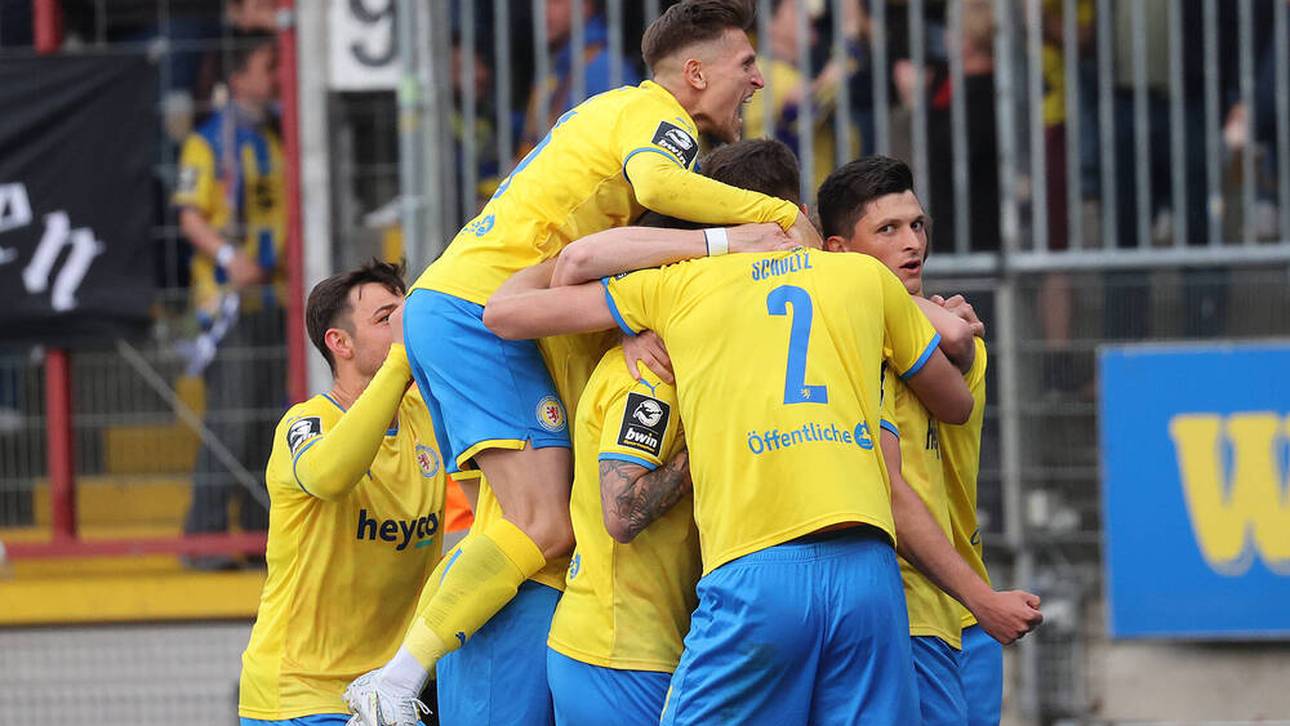 Braunschweig jubelt auf dem Sofa