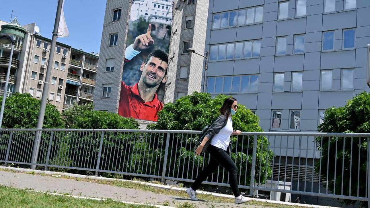 Hass-Plakat wünscht Djoker den Tod