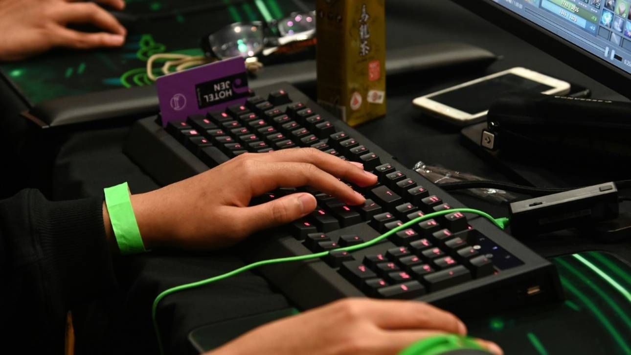 eSports player foundation mit positivem Zwischenfazit
