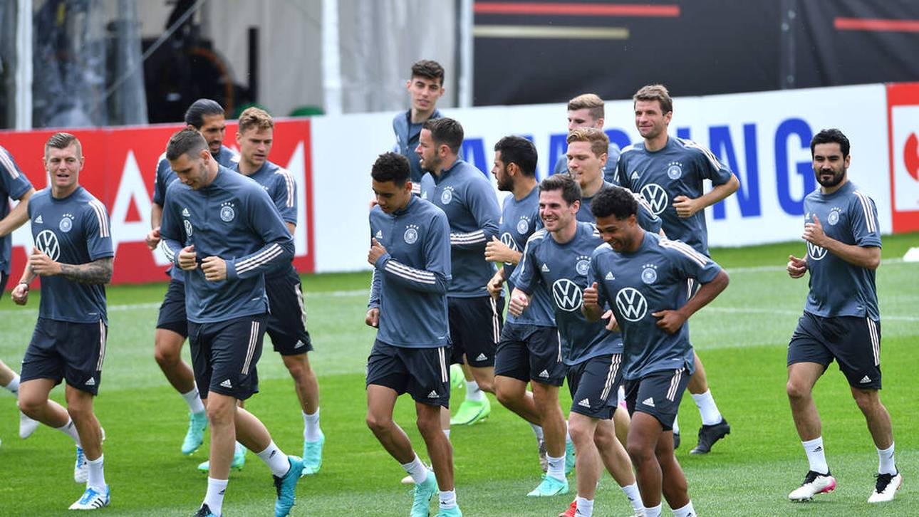 Wen streicht Löw gegen Frankreich?