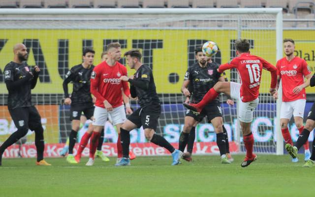 3 Liga 1 Fc Kaiserslautern Schlagt Halle 1860 Patzt In