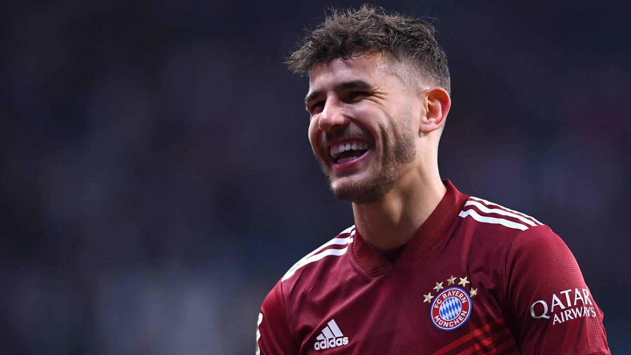 Hernández lacht über Schiedsrichter