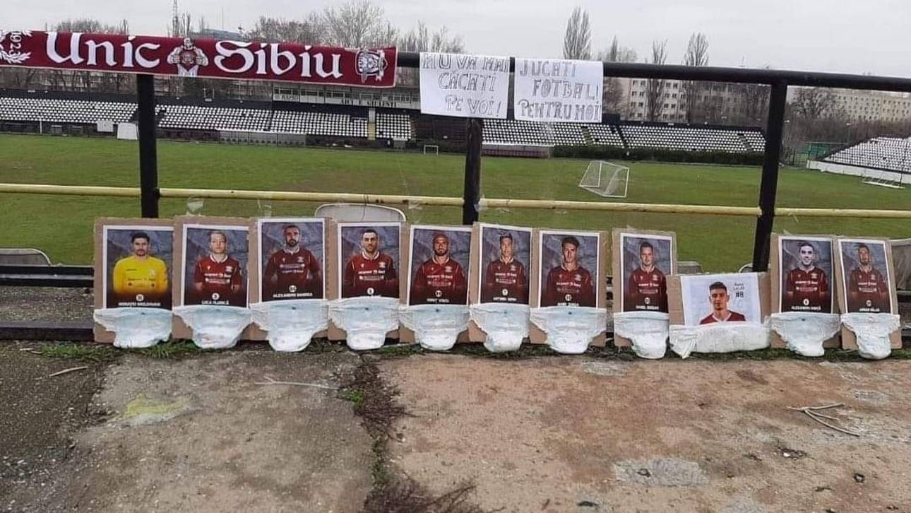 Aufstiegsangst? Fans bringen Windeln