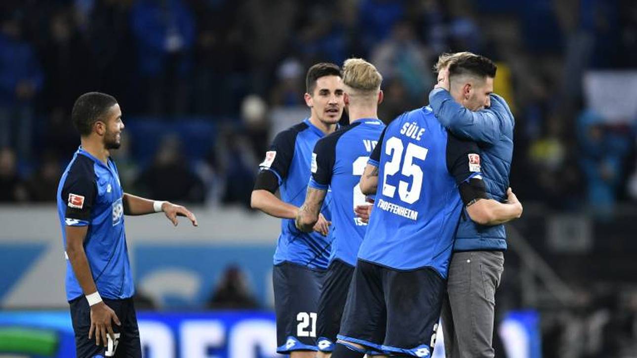 Julian Nagelsmann und Niklas Süle in einer innigen Umarmung zu Hoffenheimer Zeiten