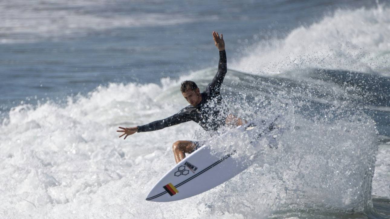 Surfer Glatzer muss nachsitzen