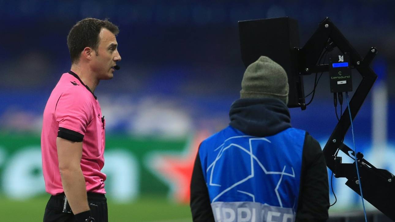 UEFA zeigt Doku über Schiedsrichter