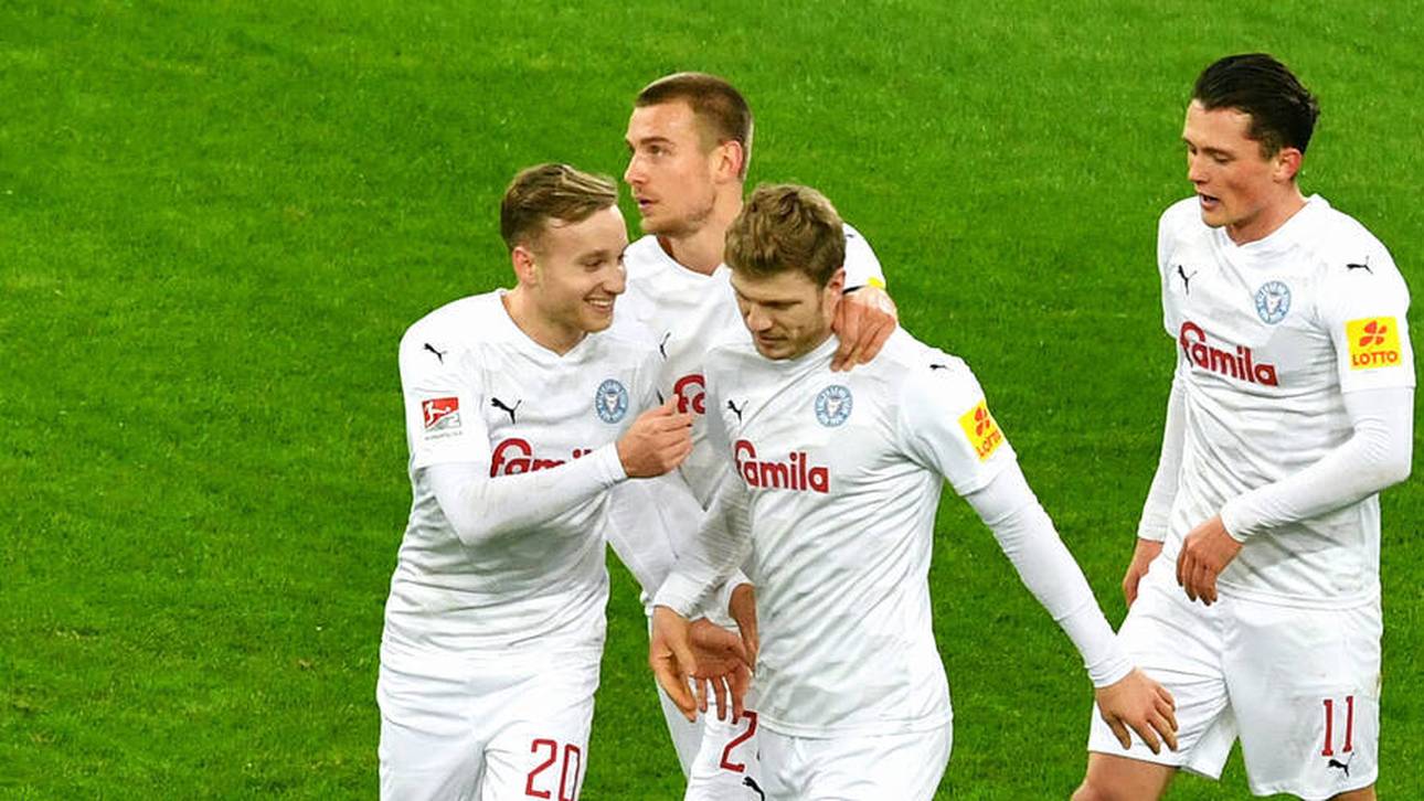 Kiel bleibt HSV auf den Fersen