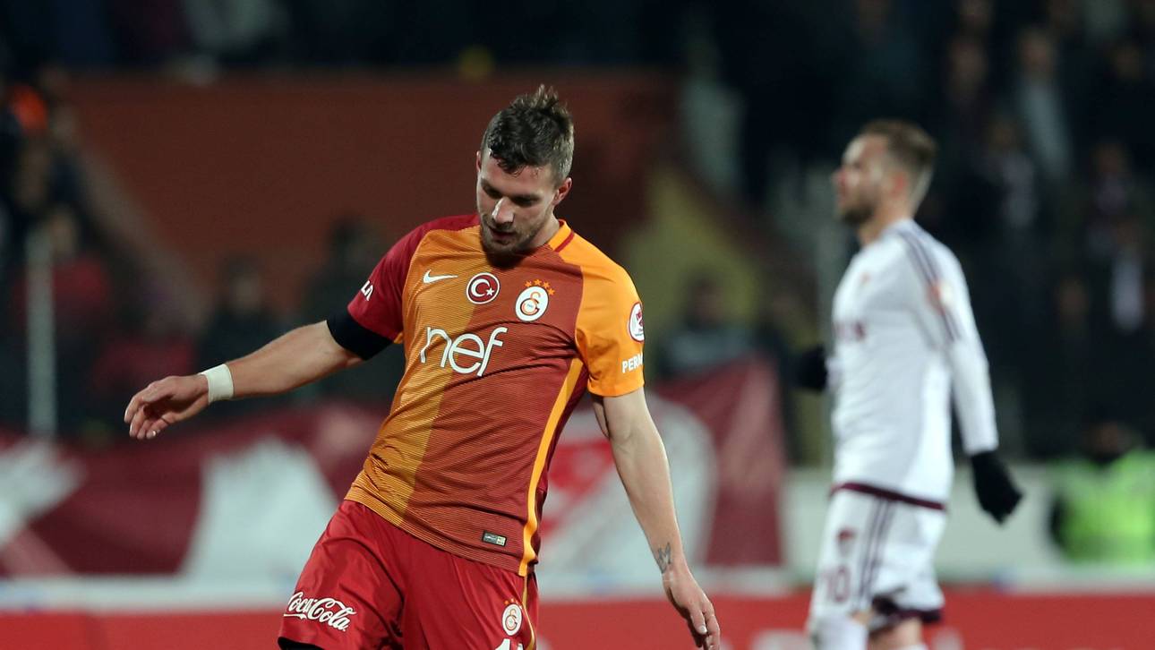 Podolski und Galatasaray patzen