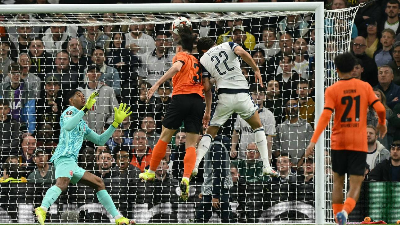 Remis in London: Frankfurt wahrt Chance aufs Halbfinale