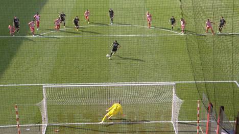 Freiburg kommt in Berlin früh unter die Räder. Für die Breisgauer ist es ein Rückschlag im Kampf um die Champions League.