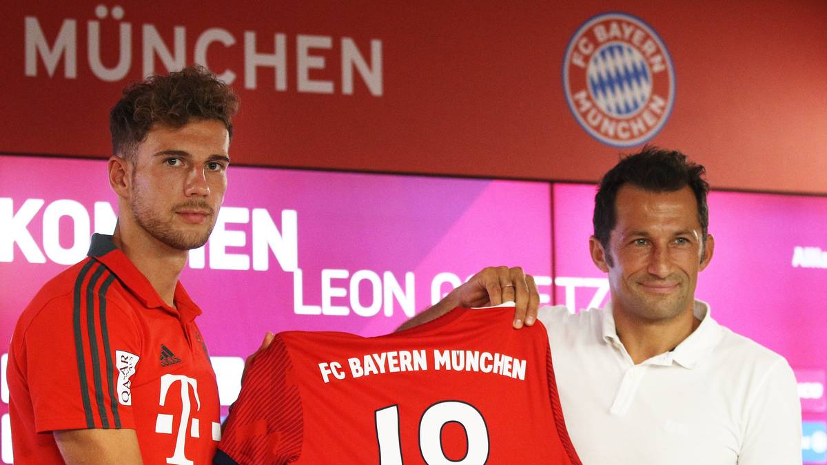 TRANSFERMARKT-POLITIK: Ein weiteres Problem - die Neuzugänge sind noch keine Verstärkungen. Leon Goretzka vom FC Schalke war noch der größte Name unter den Verpflichtungen. Dazu wird der ausgeliehene Serge Gnabry endgültig Münchner und Renato Sanches zurückgeholt...