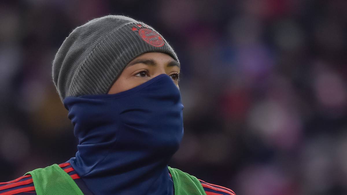 JEROME BOATENG - 17 Tage, vier Spiele: Erkältung (4/1), Muskuläre Probleme (2/0), Magen-Darm-Grippe (4/1), Rückenprobleme (4/1), Magen-Darm-Grippe (3/1)