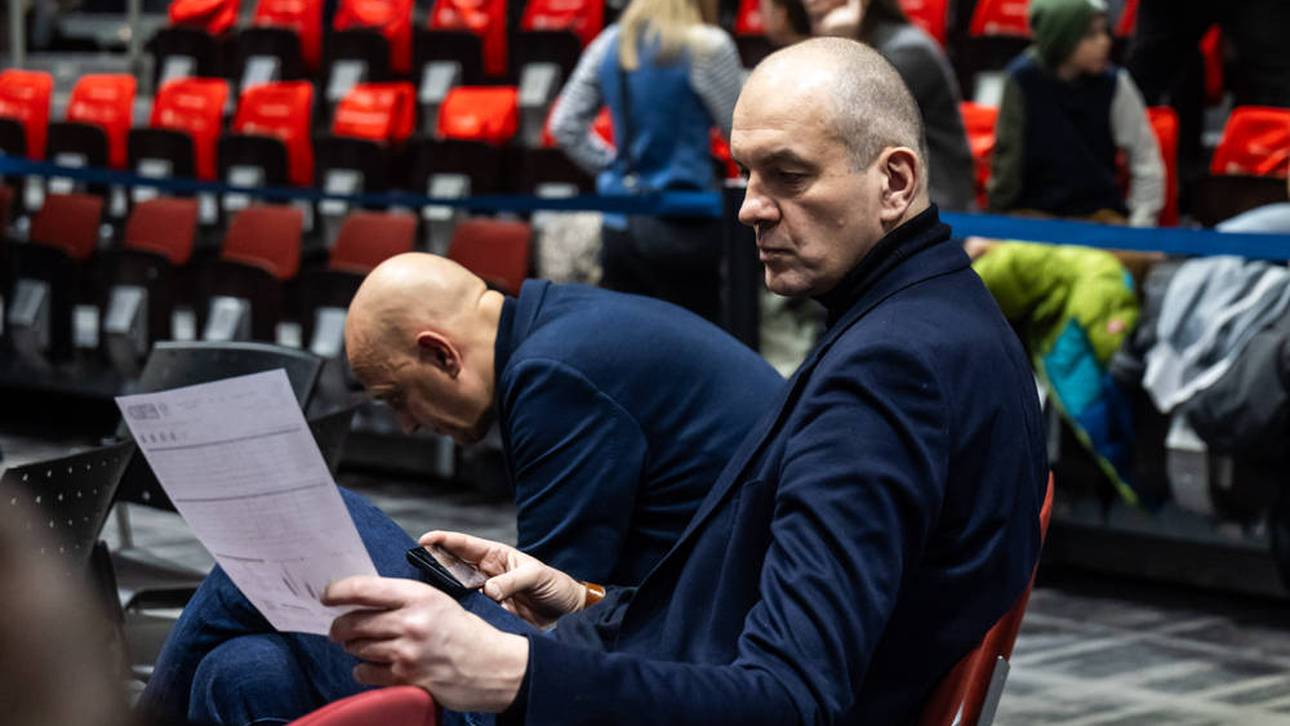 Bayern-Boss reagiert auf Blamage