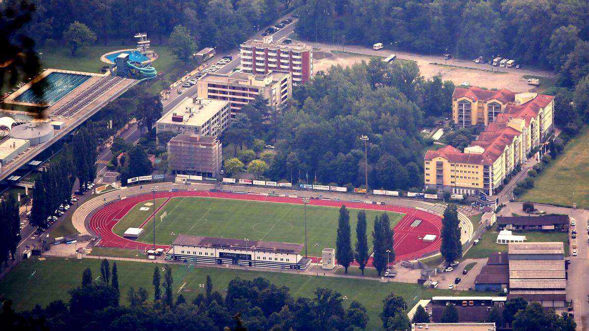 Am Abend des Anreisetages findet das erste Training im Stadion des FC Ascona statt