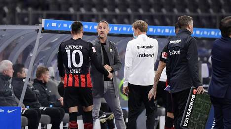 Eintracht-Trainer Adi Hütter muss den Ausfall von Filip Kostic kompensieren