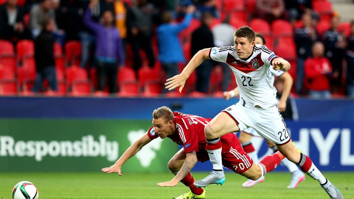 DOMINIQUE HEINTZ: Als Vertreter des erkälteten Robin Knoche legt der Neu-Kölner einen Stotterstart hin. Vertändelt schon nach drei Minuten beinahe im eigenen Sechzehner den Ball, läuft wenig später Poulsen nur hinterher. Stabilisiert sich danach, wird aber auch nicht mehr so viel gefordert - SPORT1-Note: 3