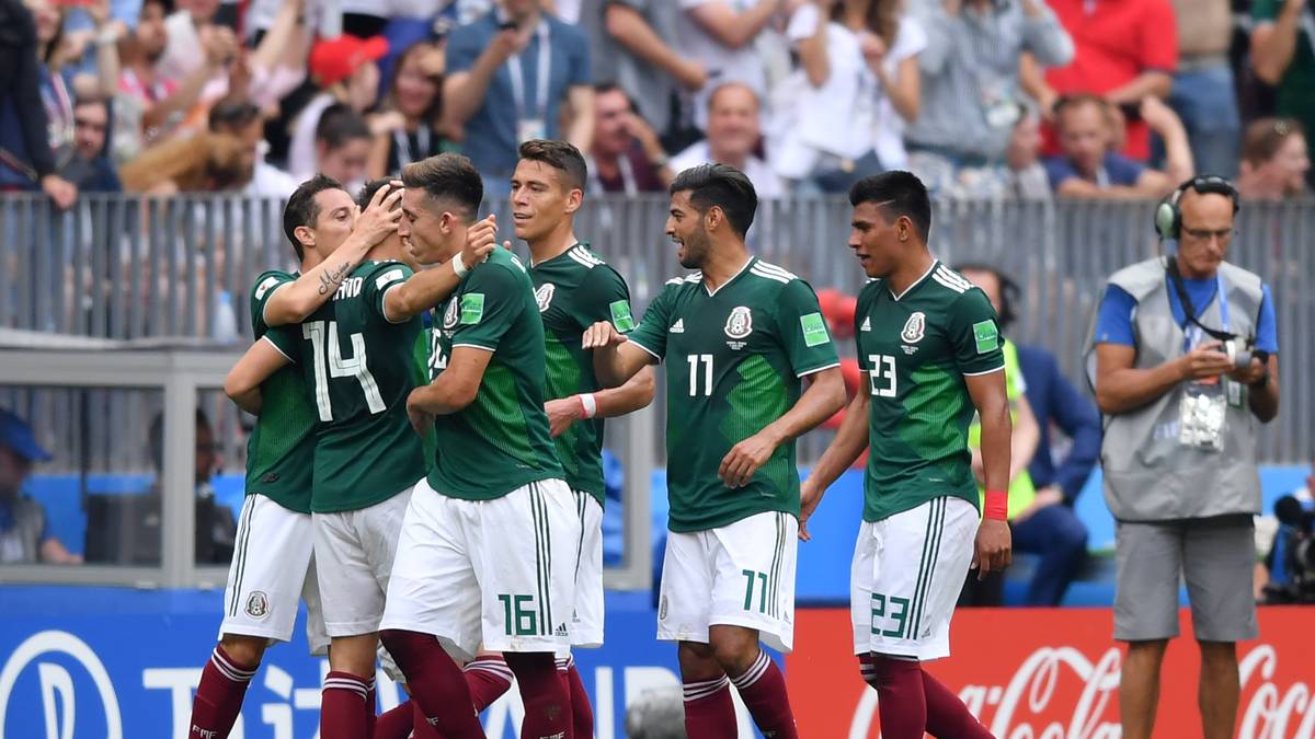 Komsomolskaja Prawda: "Mexikaner zerstören die deutsche Maschine. Ein historischer Sieg für die Mexikaner, über den sie sich wie über den Gewinn der WM freuen"