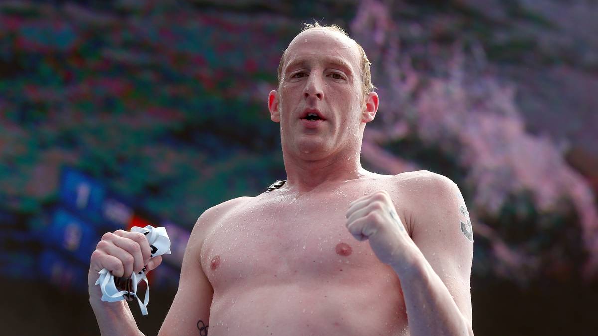 THOMAS LURZ: Der Würzburger ist mit zwölf WM-Titeln der erfolgreichste deutsche Schwimmer überhaupt. Lurz' Spezialdisziplin waren die langen Freiwasser-Strecken über fünf und zehn Kilometer, die er jahrelang dominierte. Über die kürzere Distanz gewann er zwischen 2005 und 2011 sieben (!) WM-Goldmedaillen am Stück. 2015 beendete er überraschend seine Karriere