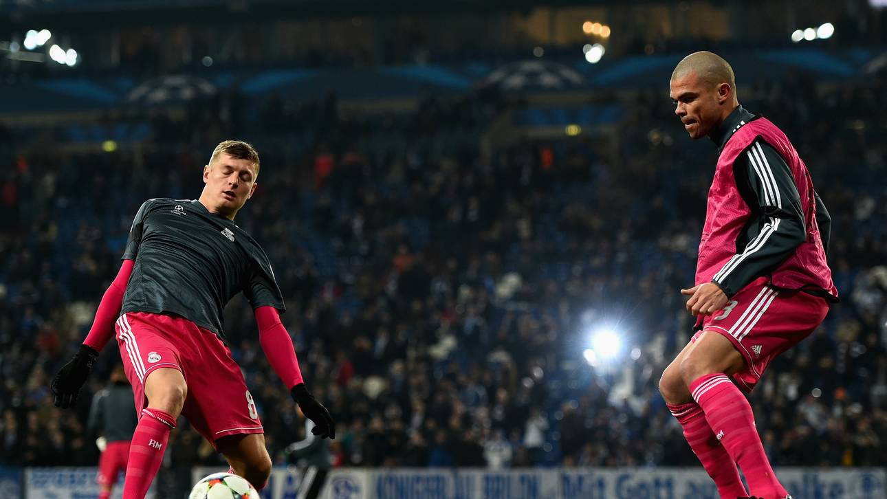 Kroos und Ramos als Mittelfeld-Duo