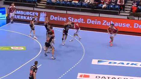 Die Highlights der Partie HSV Hamburg gegen HC Erlangen aus der Handball-Bundesliga im Video.