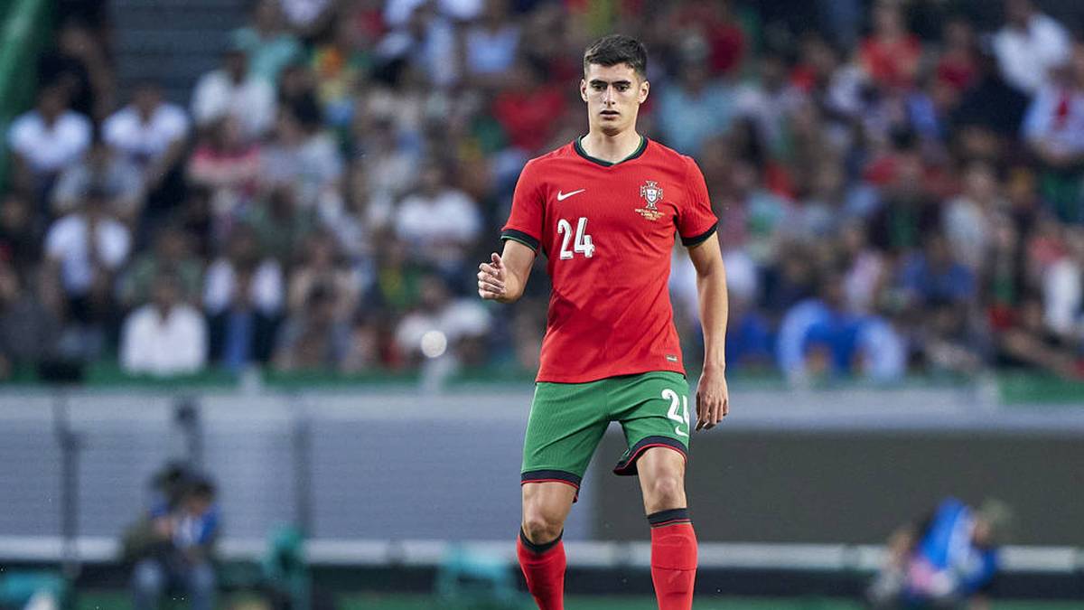António Silva (20 Jahre, Portugal): Ein Eigengewächs! Aus der Jugend des Hauptstadtklubs von Benfica Lissabon ist ein echtes Abwehr-Juwel entsprungen. Silva, dessen Marktwert bereits jetzt die 45 Millionen Euro übersteigt, ist unter dem deutschen Coach Roger Schmidt zu einer Stammkraft gereift und auch aus der Nationalmannschaft kaum mehr wegzudenken. 